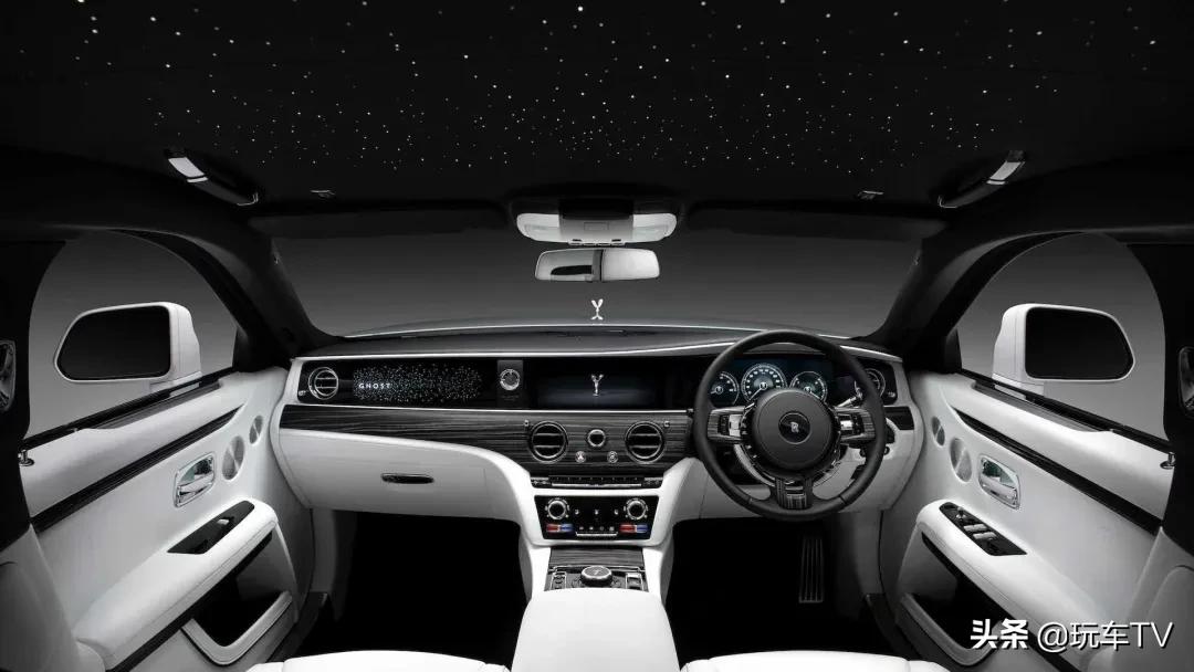 科技爆棚和极致简约奔驰和劳斯莱斯在想啥?