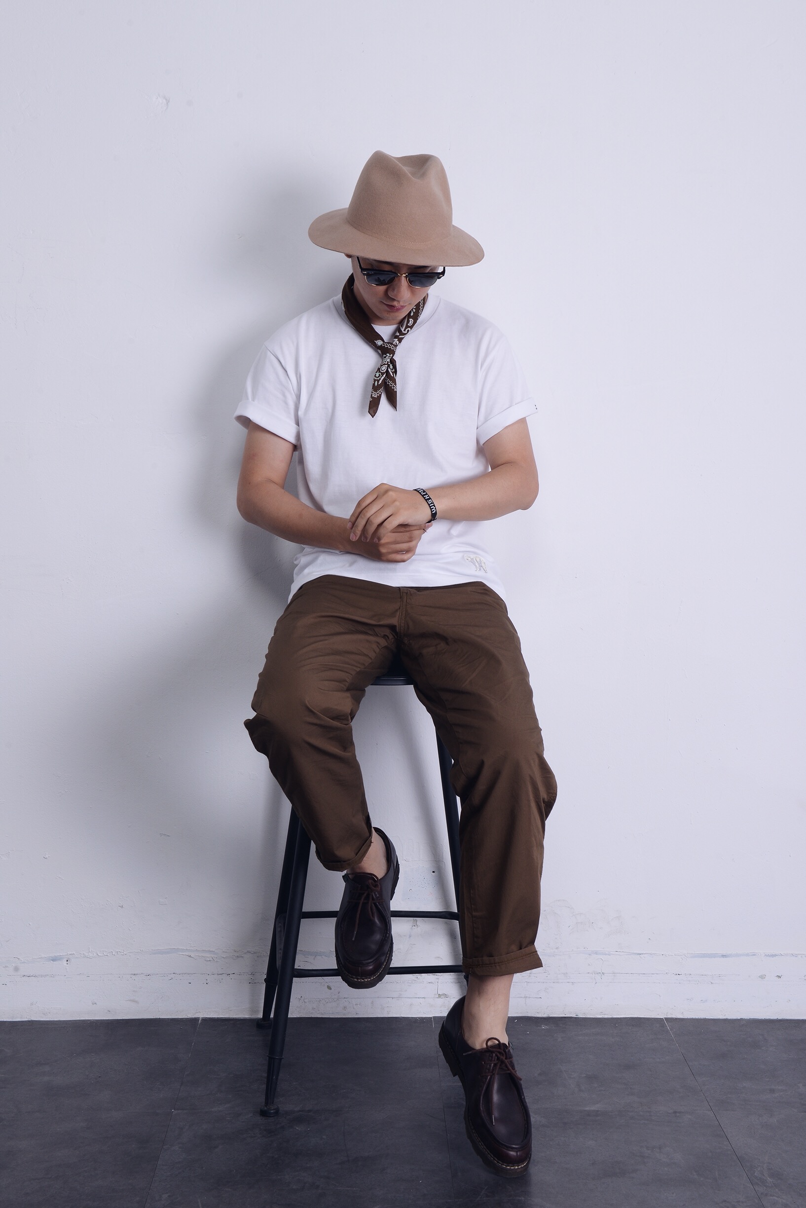 头大男士帽子搭配,头大高档男士帽子推荐