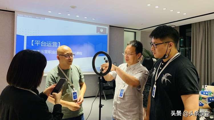 1+x证书试点融入课程,1+x证书制度下的人才培养模式变革