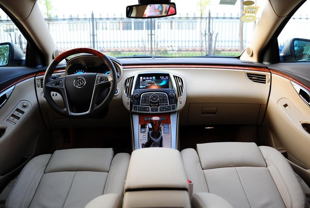 君越哪一代最好看,你觉得哪个车型好看