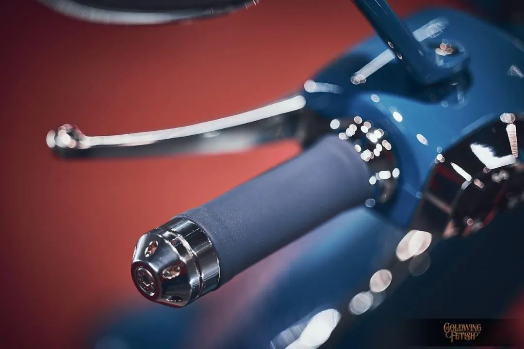 Vespa和LV联名了？在和奢侈品牌的联名路上一去不回头？