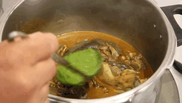 靠着这道菜这家店火了二十年,这家店仅凭一道菜火爆多年