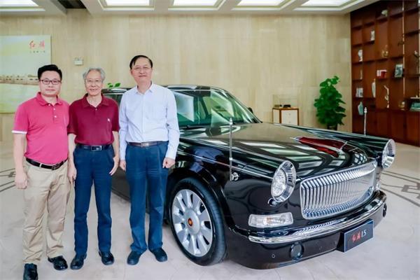 缁堟垚鍥介檯,鍛ㄦ姤缁勭粐鏋舵瀯