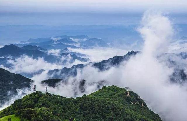 吃在驼梁，体验舌尖上的味道/郝贵云