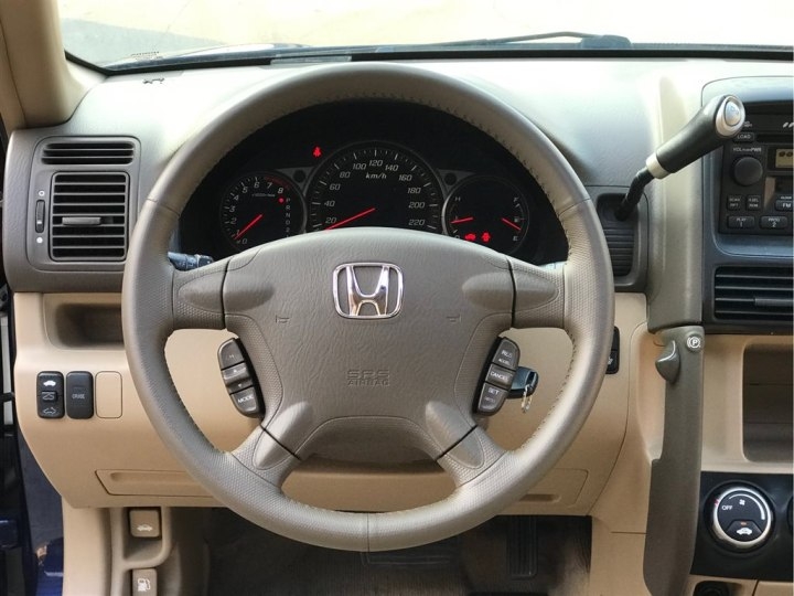 本田13款crv备胎空间,本田crv改装外挂备胎