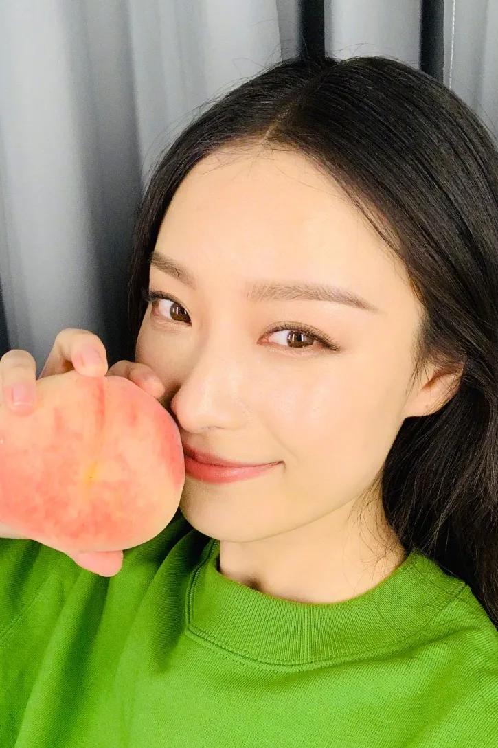 为什么自己拍照越来越不好看了,为什么拍照很丑但是实际很好看