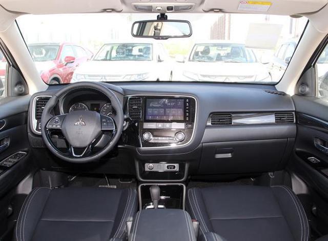 上班6年，提了三菱欧蓝德上班通勤，用车6个月，车主说了大实话