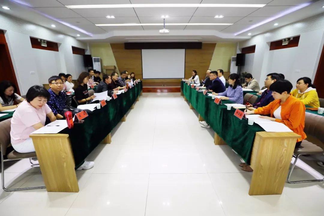 汉滨区健康扶贫政策,健康“守门人”