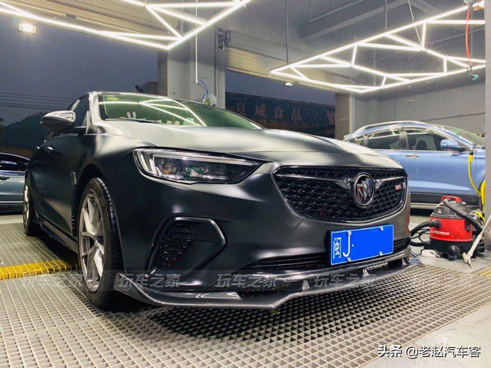 新君威贴黑武士,新君威艾维亚黑武士