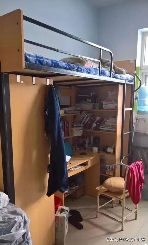 全国高校宿舍奢华排行,各个学校宿舍大比拼