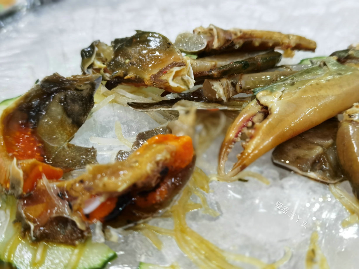 潮州品尝“最原始”味的“生腌蟹”，凝胶似的蟹膏，啫喱般的蟹肉