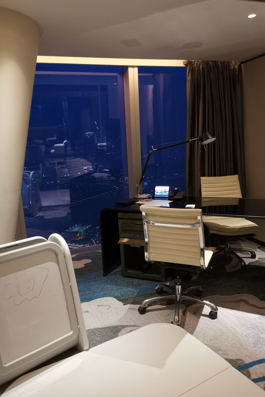 骞垮窞鍥涘閰掑簵浜戠,骞垮窞浜戠鍥涘閰掑簵