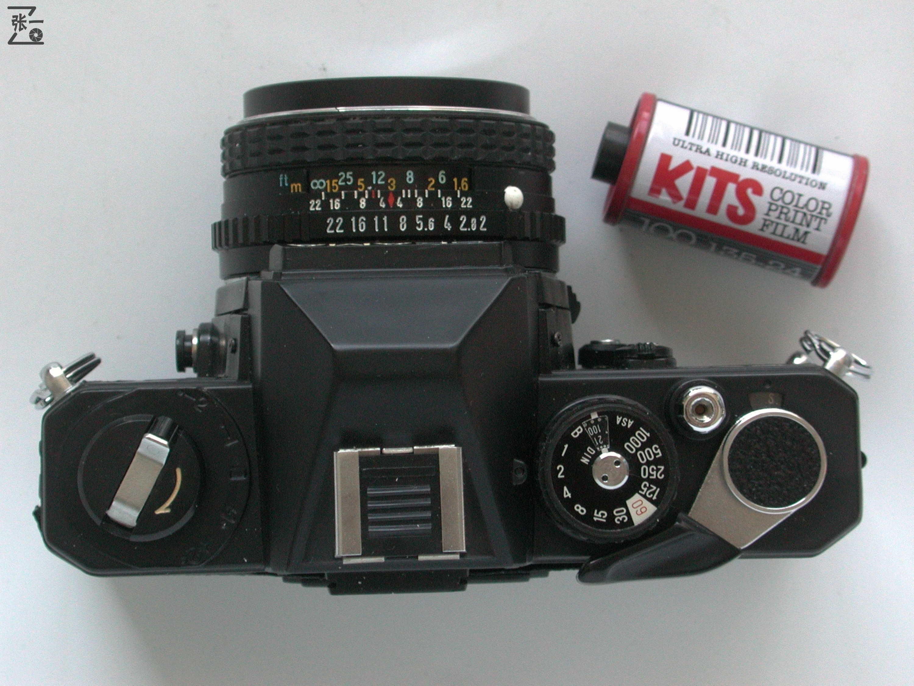 中国哈尔滨照相机厂生产的SEAMADZ2-1单反照相机