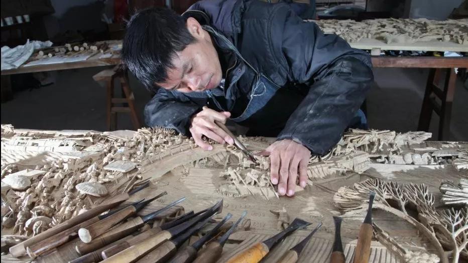 肥城木雕和东阳木雕哪个好,东阳木雕中国最牛的木雕之一