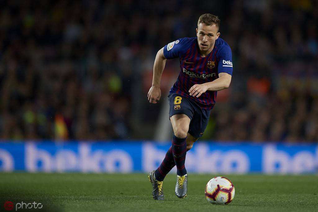 让巴萨两“罪臣”戴罪立功，战术变革给了他们重生的机会