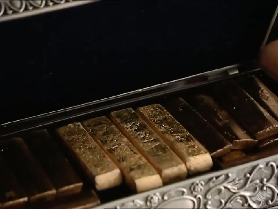 当代喜宝C小姐收下了一套房