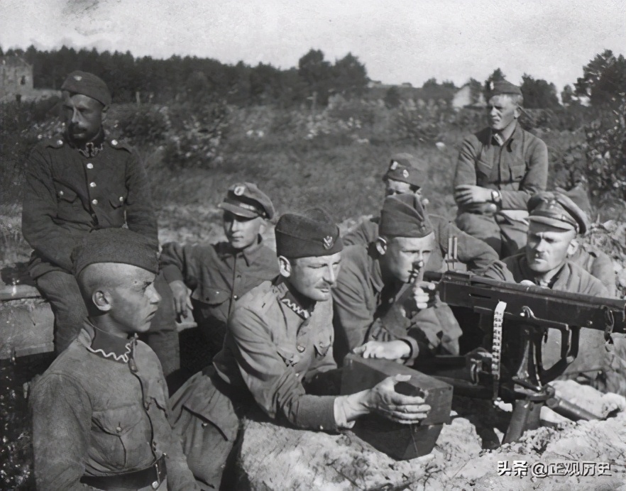 一群吸血的无底洞，“人肉偷运”九千万收买欧洲，收获一堆白眼狼