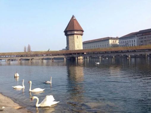 “25岁，第一场艳遇后，上瘾了”