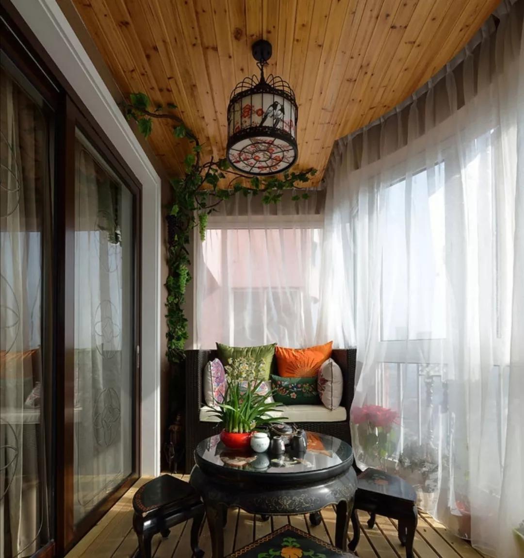 城市建筑可充分利用大阳台采暖保温，减少供暖能耗