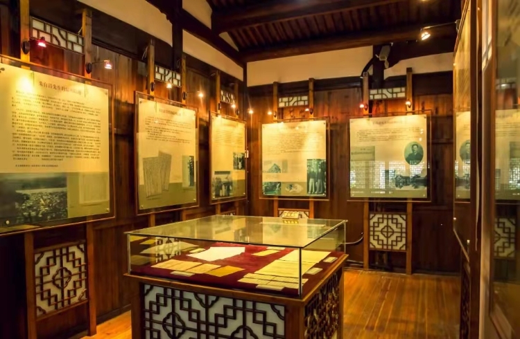 不止是高楼璀璨，这座历史文化名城里英杰荟萃，你知道哪些？多处名人故里等你拜访~