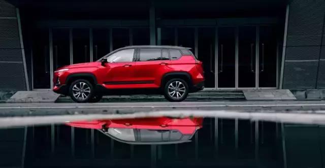 同样是马的车标怎么相差那么大,同样的车牌为何别人如此优秀