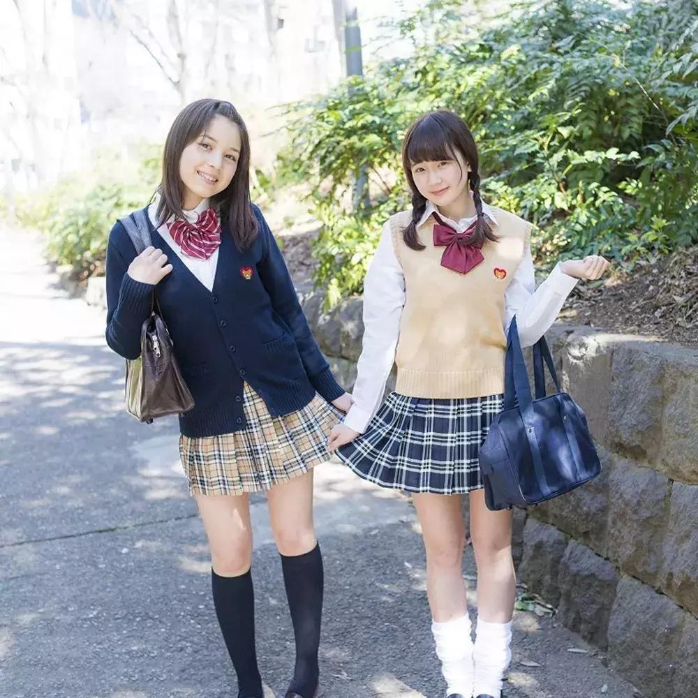 日本罗圈腿女生,日本为什么罗圈腿那么多