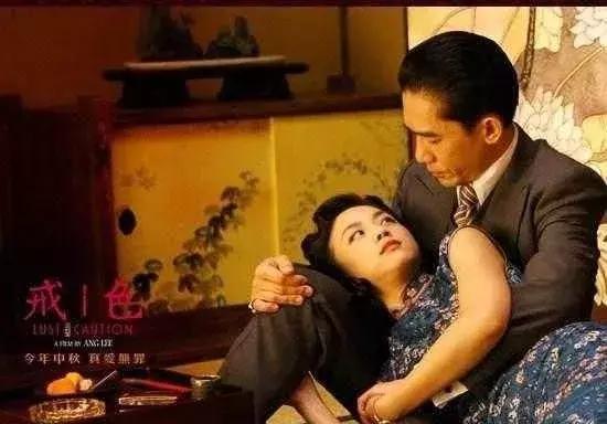 吴谨言蝎子拍戏视频,吴谨言拍戏放蝎子