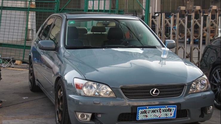 凌志is200改宽体,凌志is200跟250的区别