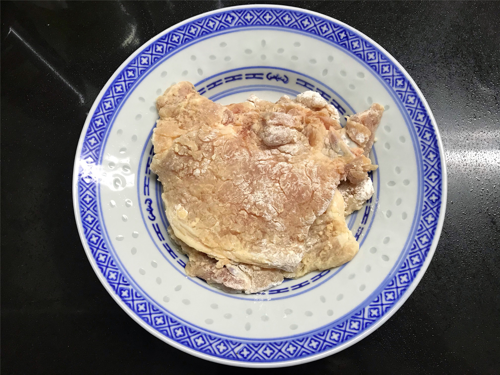 红烧大排好吃有诀窍,一拍二炸三煮,简单三步,大排鲜嫩又入味