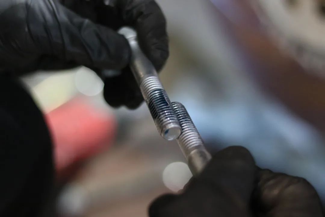 怪兽改造跑车视频,宝马f20120改装