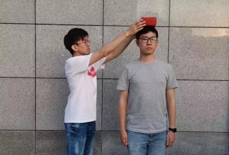 怎么才能简单地估算男生的身高,如何推测男生身高