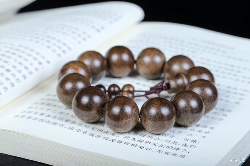 沉香保命崖柏救命,沉香好还是崖柏好