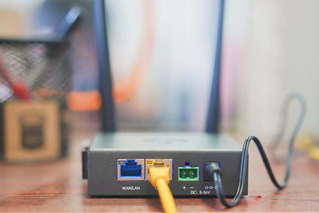 蒲公英r300a路由器怎么设置上网,蒲公英R300路由器组网教程