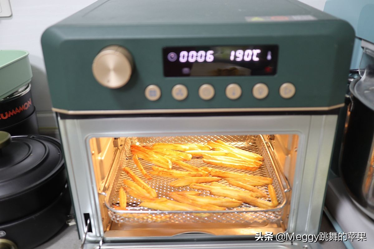 不用一滴油也能吃到健康美味炸鸡,自制肯德基炸鸡翅炸薯条