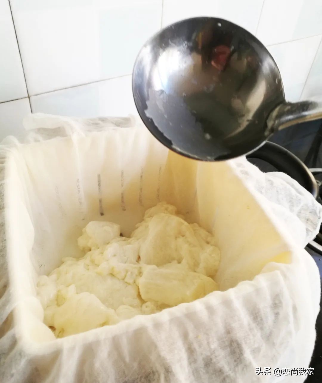 过年了自家制作豆腐,快过年了做过年手工