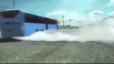 武汉最大的公交车,武汉最特殊的一趟公交车