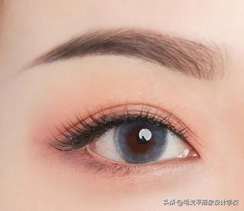 梨形脸万能化妆公式,适合任何脸型的化妆教程