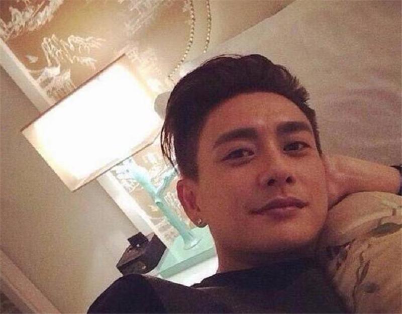 黄宗泽香港住宅,黄宗泽家具