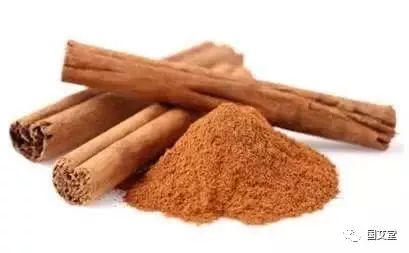 睡前泡脚是防脚寒的养生妙方,人泡脚的养生方法