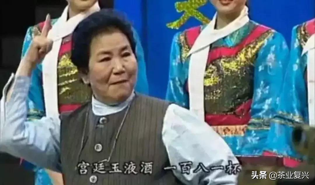 卖茶小妹的叙事策略研究