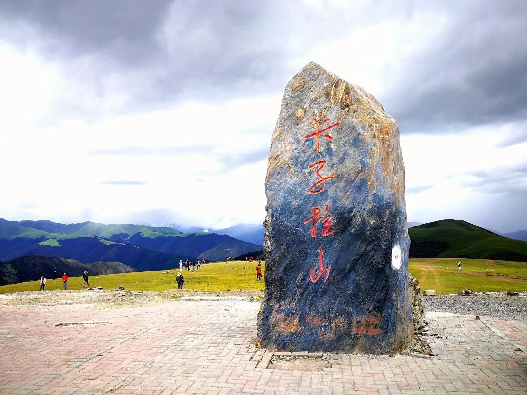 滇藏线香格里拉到稻城亚丁,成都318川藏线稻城自驾游5天路线