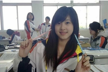 因一张照片一夜爆红的明星,因照片意外走红的人