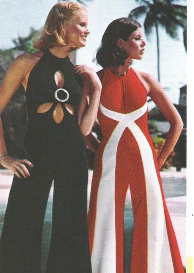 蕾哈娜穿大黄靴,雷哈娜粉色羽毛