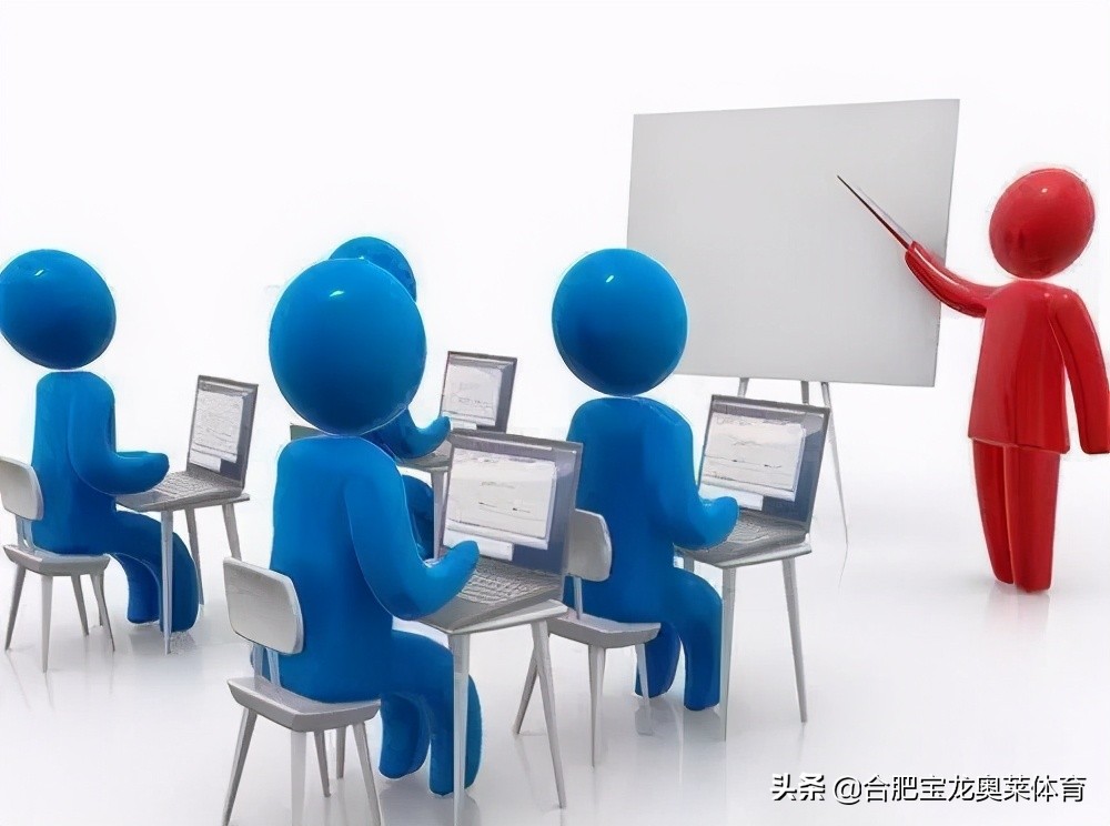 耐克阿迪达斯折扣店：自营还是加盟？