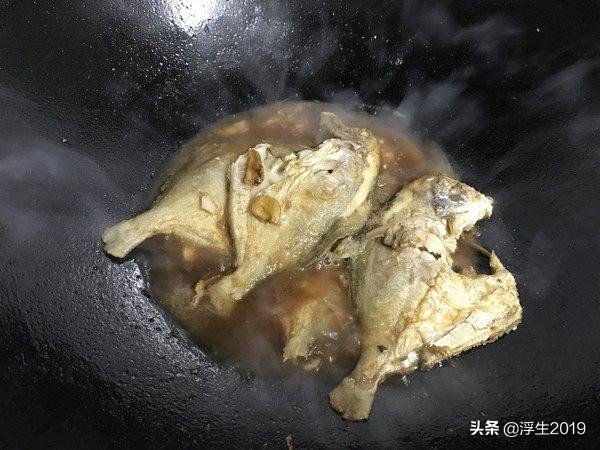 鲳鱼又简单又好吃的做法,鲳鱼这样做好吃又营养全家都爱吃