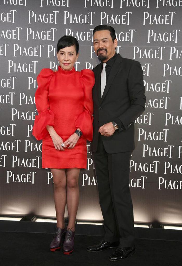 陈荟莲紫色长裙,陈荟莲浓妆走红毯