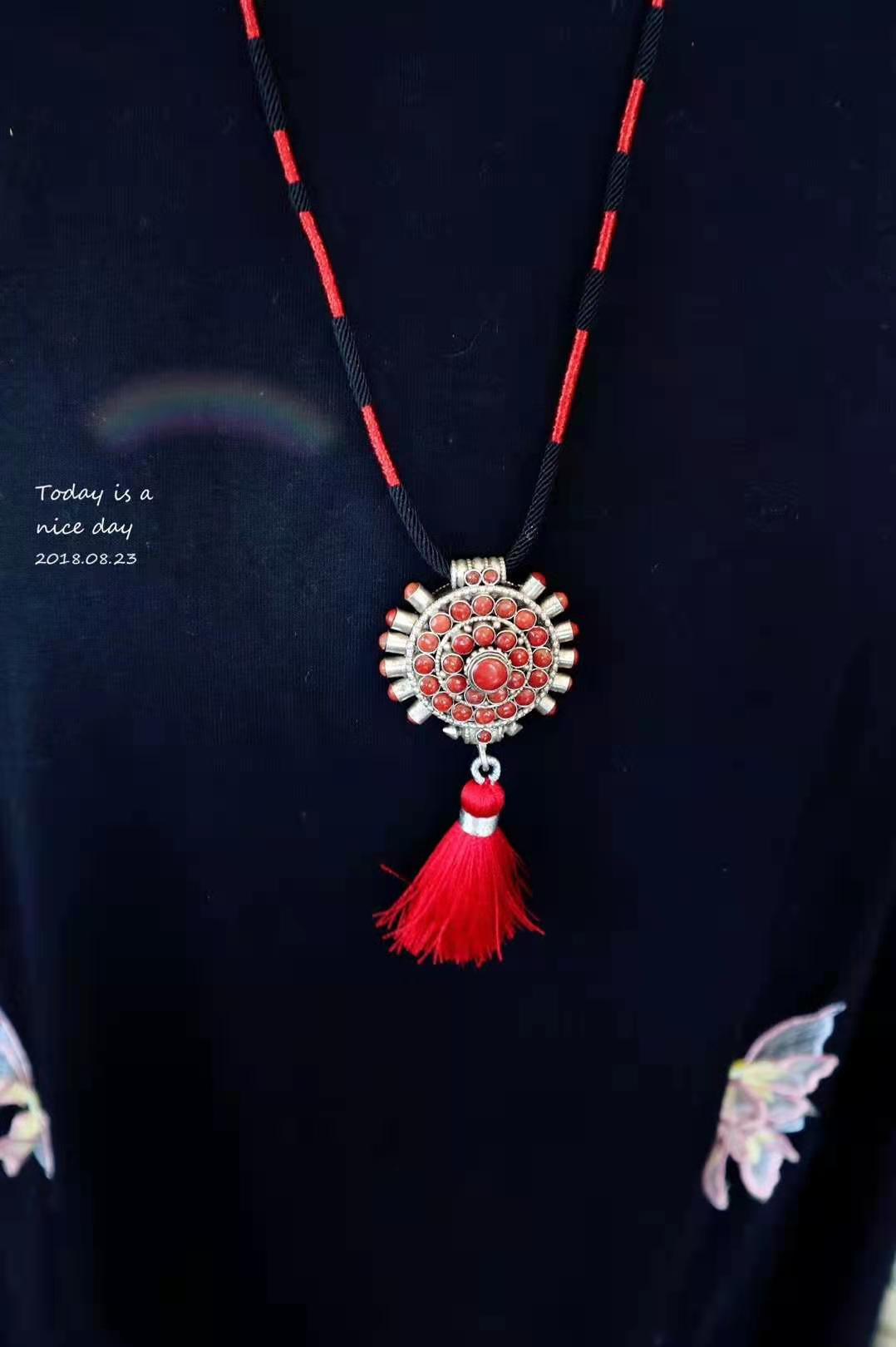 珠宝首饰盒不可或缺的一款,珠宝盒可以干嘛