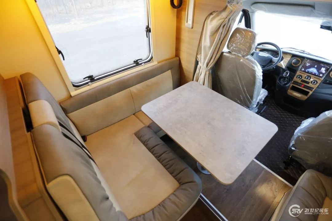 新款依维柯欧胜ad02后拓展房车,手动挡依维柯欧胜拓展房车大全