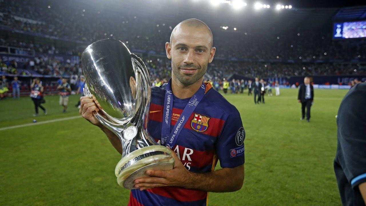 萨维奥拉劝科曼解决防守问题,马斯切拉诺未接受短期合同让人遗憾