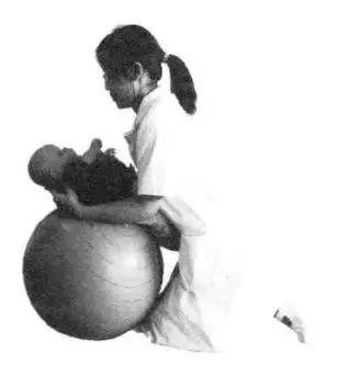 脑性瘫痪伴随的障碍,小脑中枢性瘫痪的训练方法